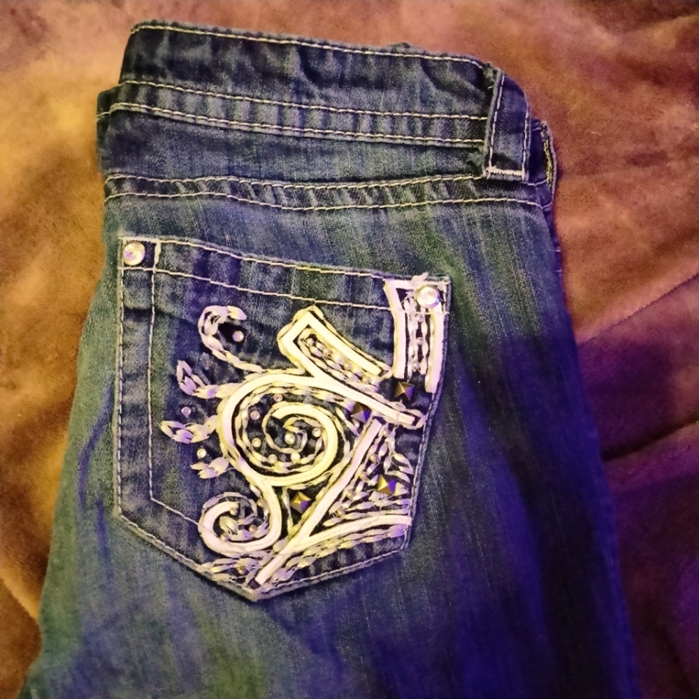L.A. idol size 7 jeans. Excellent condition